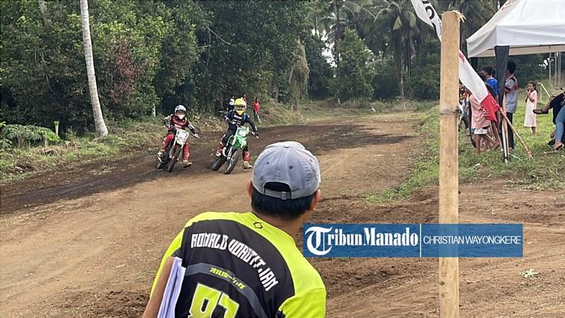 LOMBA-BALAP-Para-pembalap-grasstrack-Sulawesi-Utara-Sulut-berhasil-9090-5.jpg