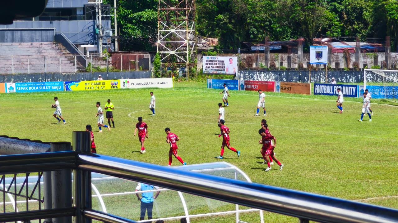 Laga-antara-Bolsel-FC-kontra-Puma-FC-berlangsung-sengit-di-Stadion-Klabat-Manado.jpg