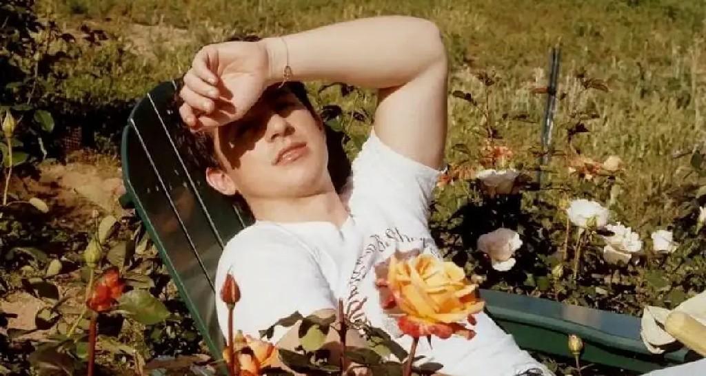 Lirik Lagu Hero - Charlie Puth, Lengkap dengan Terjemahannya