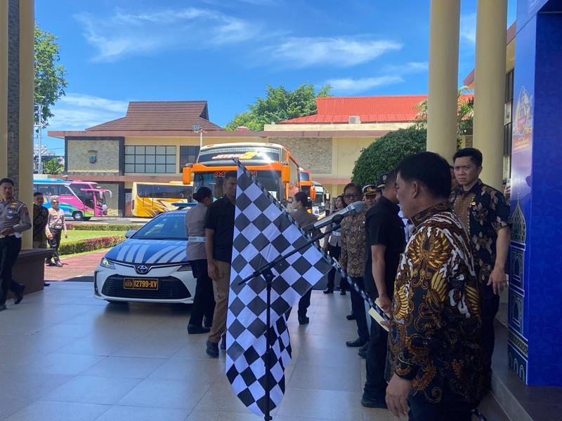 MUDIK-Selain-lima-bus-yang-akan-berangkat-hari-ini-Gubernur-menyebut-bakal-mGFJ.jpg