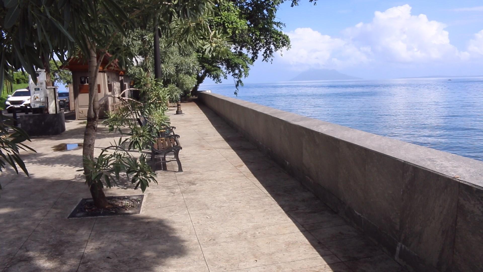 Malalayang-Beach-Walk-MBW-di-Jalan-Wolter-Mongisidi-Kelurahan-Malalayang-Dua-o0.jpg