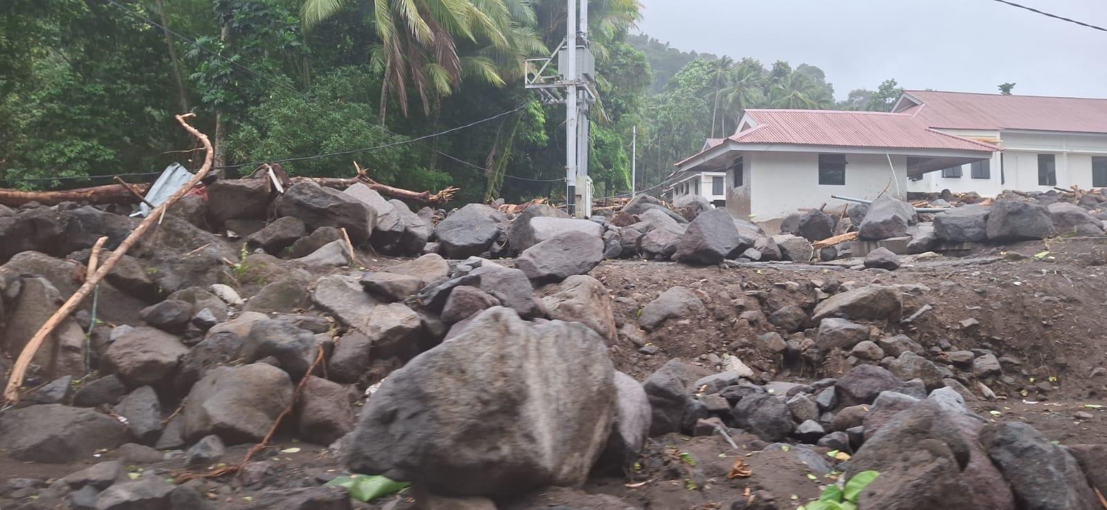 Mapolres-Sitaro-Kelurahan-Paseng-Siau-Barat-Sitaro-Sulawesi-Utara-pasca-banjir-bandang.jpg