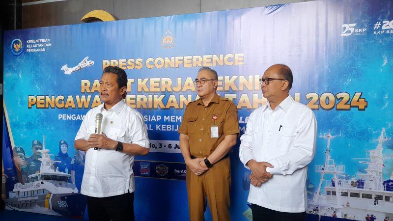 Menteri Kelautan dan Perikanan RI Sebut Illegal Fishing Nelayan Asing Libatkan Nelayan Indonesia