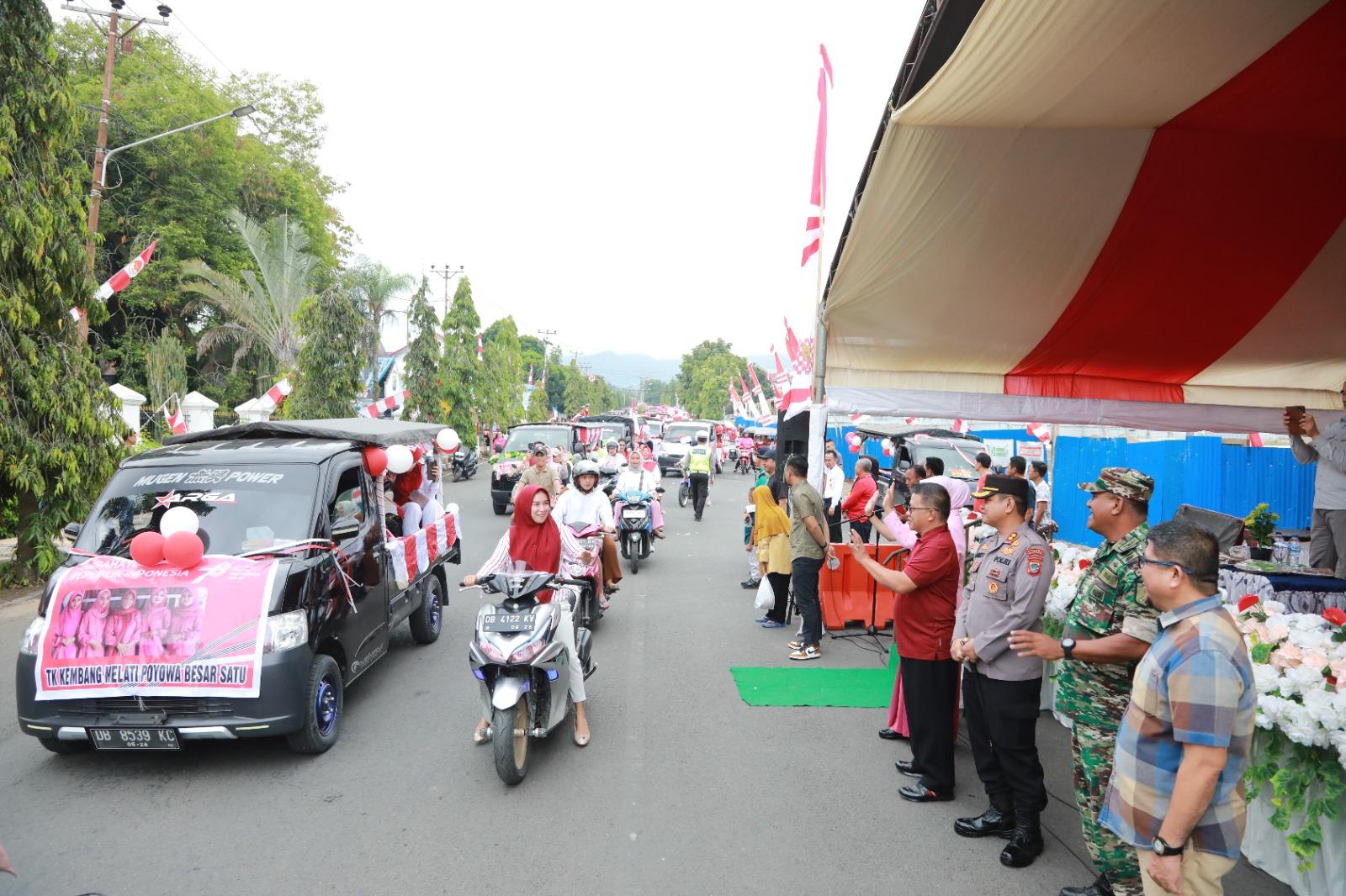 Nayodo-Koerniawan-Lepas-Ribuan-Peserta-Karnaval-Merah-Putih-di-Kotamobagufdhfhfuy789gjgj.jpg