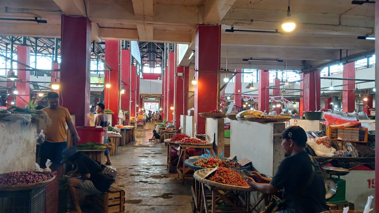 Daftar Harga Bahan Pangan di Pasar Bersehati Manado, Tomat Kembali Turun