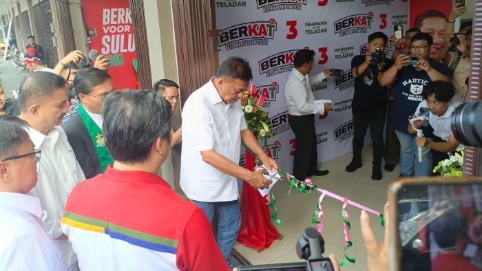 Olly Dondokambey Resmikan Sekretariat Pemenangan Steven Kandouw dan Denny Tuejeh di Ring Road Manado