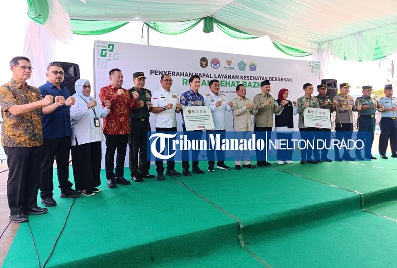 PENYERAHAN-Penyerahan-ambulance-laut-oleh-Mendagri-Tito-Karnavian-0-0-0-0.jpg
