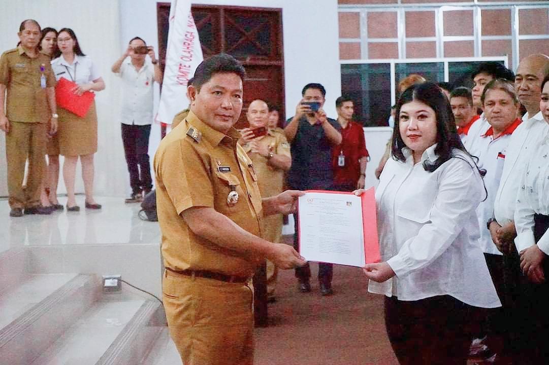 Jemmy Kumendong Lantik Panitia Porkab Minahasa Sulawesi Utara, Ketua Umum Zerenya Pioh