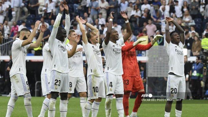 Para-pemain-Real-Madrid-merayakan-kemenangan-setelah-pertandingan-Liga-Spanyol.jpg