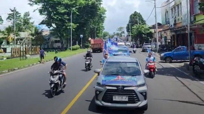 Partai-Demokrat-Bitung-ke-Lapangan-Koni-Sario-Manado.jpg