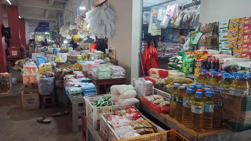 Stok Kurang, Harga Gula Pasir Tembus Rp 17 Ribu per Kilogram di Pasar Bersehati Manado