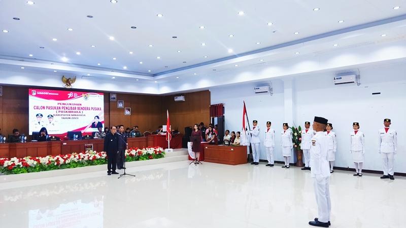 Pasukan-Pengibar-Bendera-Pusaka-Paskibraka-di-Kabupaten-Minaha.jpg