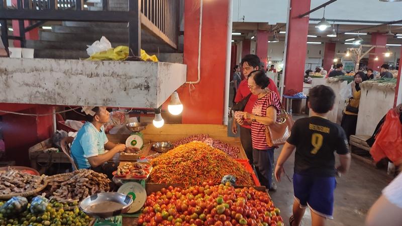 Penyebab Harga Rica dan Tomat di Pasar Bersehati Manado Sulawesi Utara Naik
