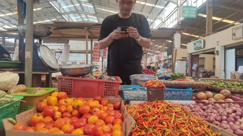 Stok Kurang, Harga Cabai Rawit Tembus Rp 100 Ribu per Kilogram di Pasar Segar Manado