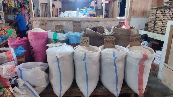 Harga Terbaru Beras di Pasar Bersehati Manado Sulawesi Utara Sabtu 17 Oktober 2024, Naik Sedikit