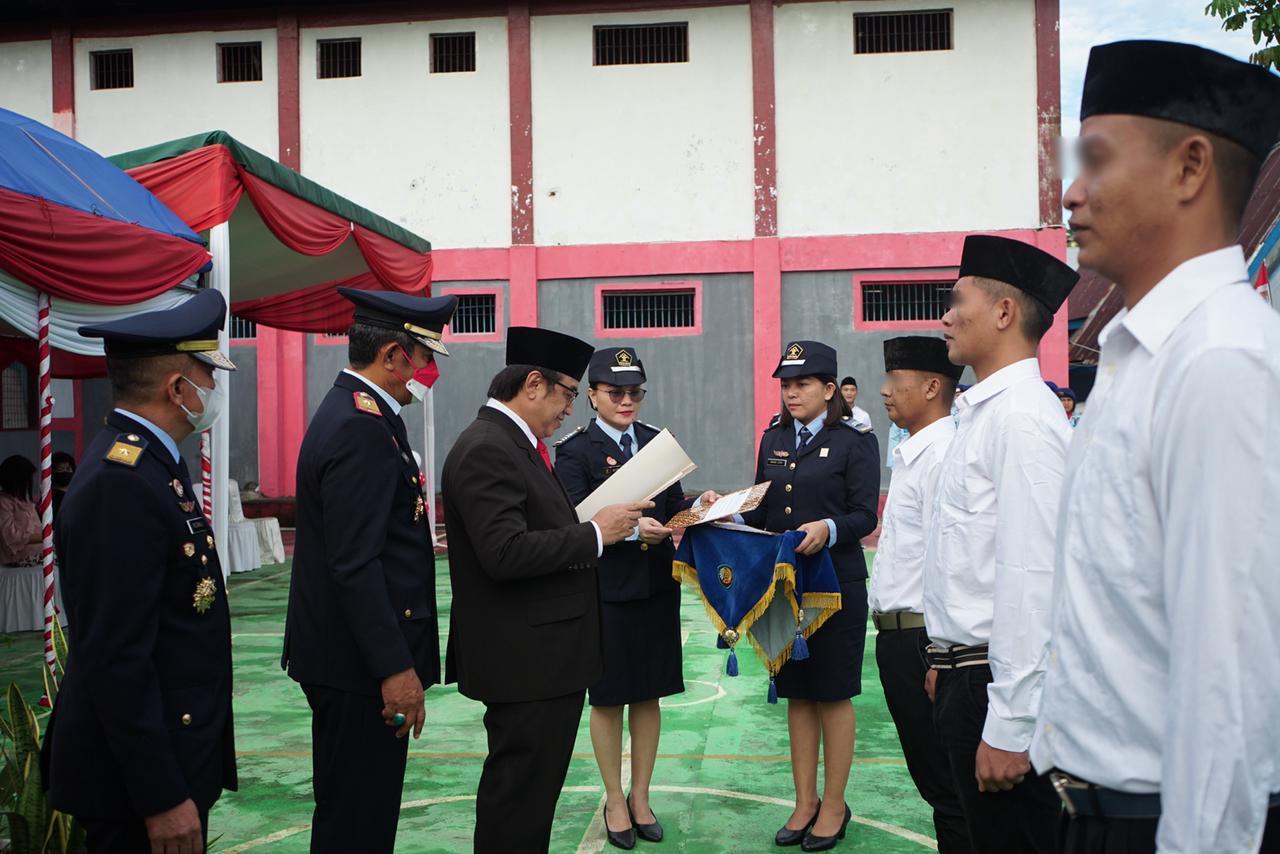 Pelaksanaan-pemberian-remisi-di-Lapas-Kelas-II-A-Manado-Sulawesi-Utara.jpg