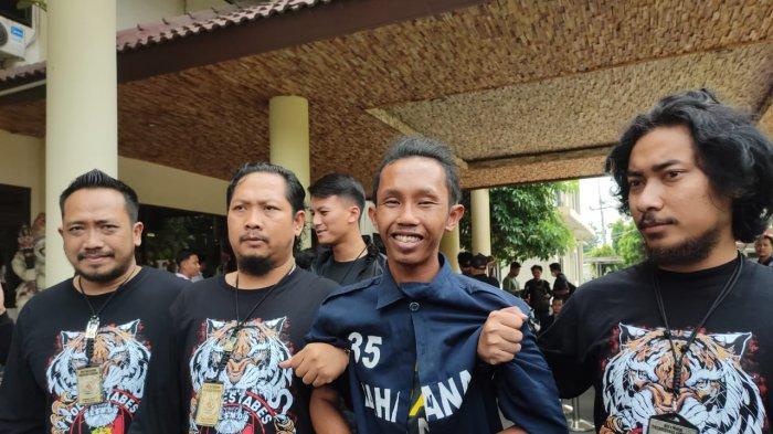 Pelaku-pembunuhan-mayat-dicor-Semarang-Muhammad-Husen-28.jpg