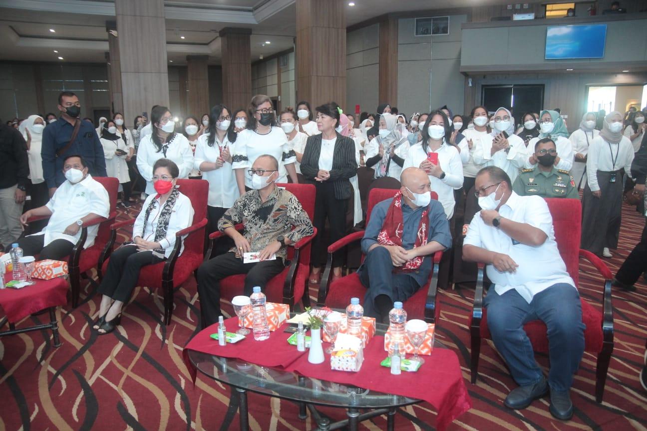 PNM dan Kementerian Koperasi dan UKM Gelar Pelatihan NIB ke Perempuan Ultra Mikro di Manado