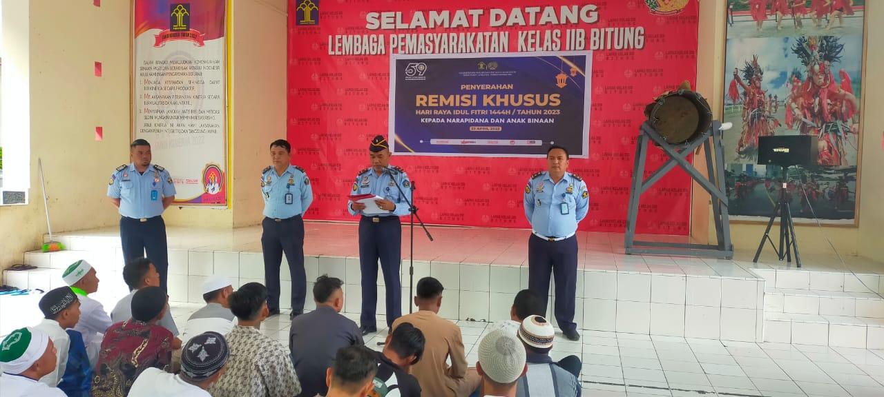 Pemberian-remisi-kepada-para-napi-di-Lapas-Kelas-II-B-Bitung-saat-hari-raya-idul-fitrihfghf.jpg
