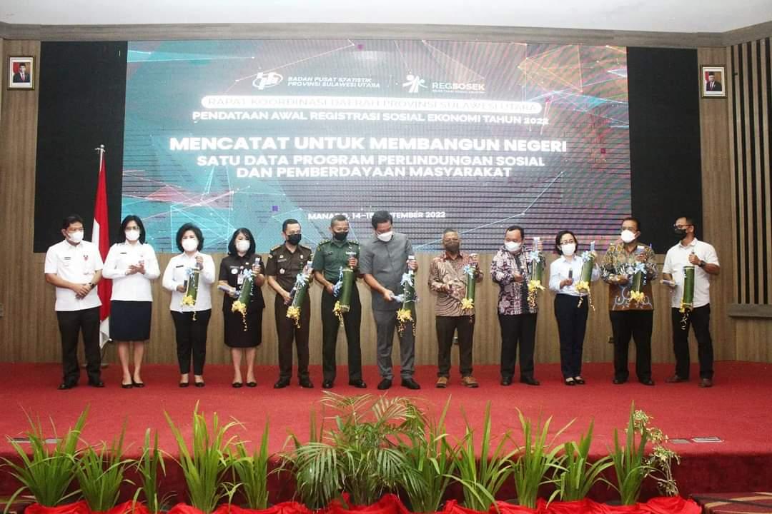 Wagub Sulawesi Utara Steven Kandouw Buka Rakor Pendataan Awal Registrasi Sosial Ekonomi 2022