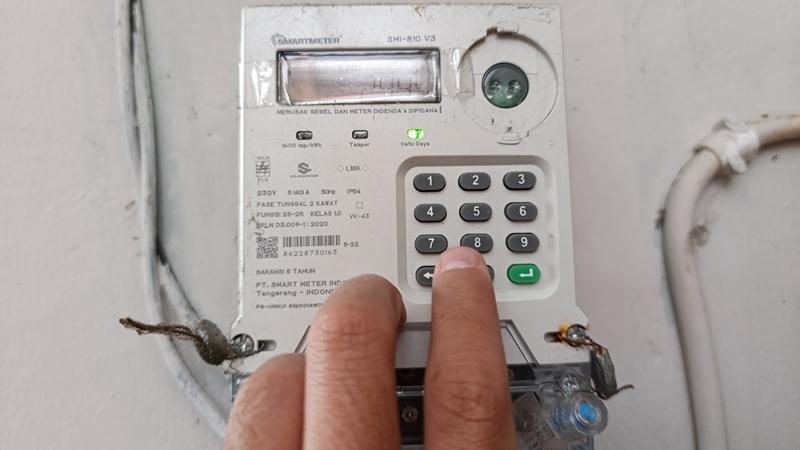 Pemerintah-membatalkan-diskon-tarif-listrik-untuk-Juni-Juli-2025.jpg
