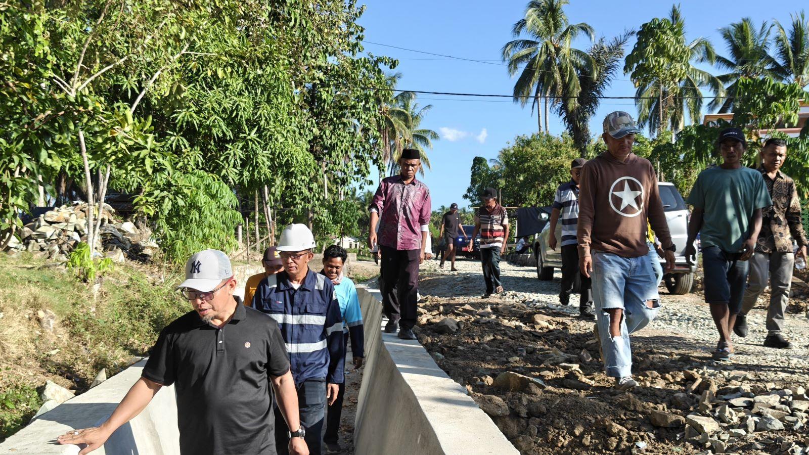 Bupati Boltara Sirajudin Lasena Tinjau Proyek Irigasi di Desa Kopi, Harap Pekerjaan Sesuai Standar - Tribunmanado.co.id