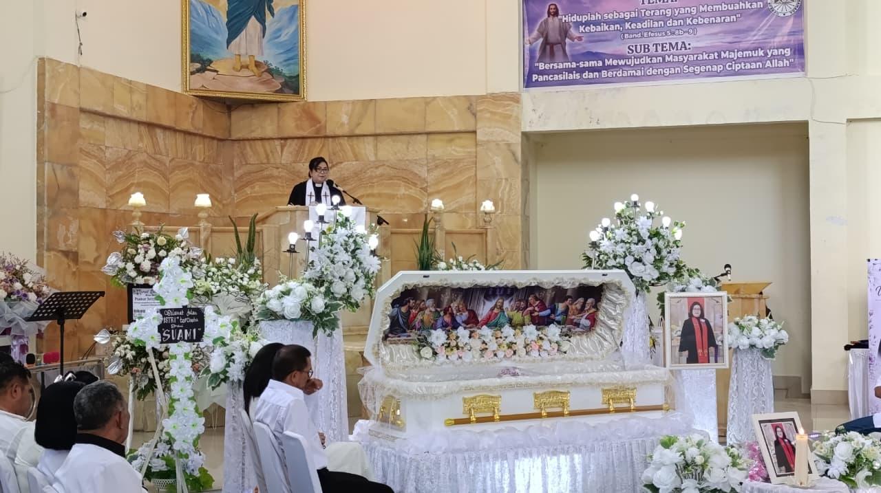 Lokasi dan Jadwal Pemakaman Jenazah Pendeta Jetje H Warong, Pendeta GMIM Eben Haezer Tawarikh Manado - Tribunmanado.co.id