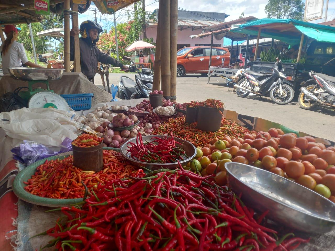 Penjual-cabai-di-Pasar-Airmadidi-Minut-Sulawesi-Utarafgjhgjjghj.jpg