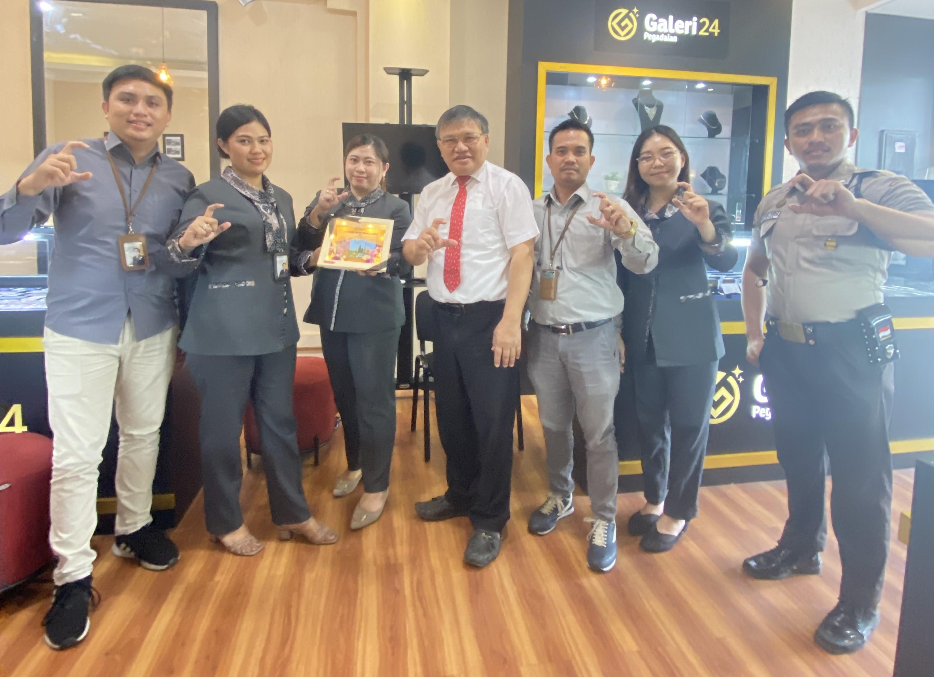 Penyerahan-CSR-Galeri-24-kepada-tokoh-masyarakat.jpg