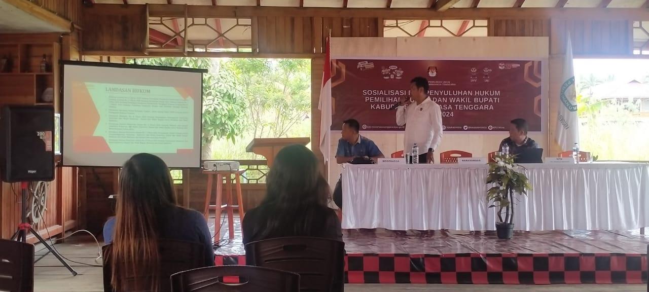 Penyuluhan-hukum-yang-dilakukan-oleh-KPU-Mitra-di-Kecamatan-Tombatu.jpg