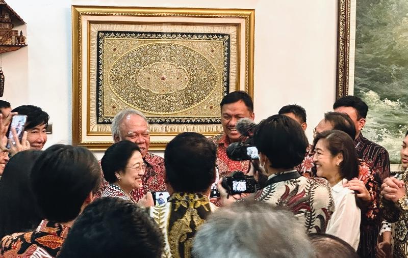 Perayaan-HUT-ke-76-Megawati-Soekarnoputri-di-Kediamannya-Jalan-Teuku-Umar09.jpg