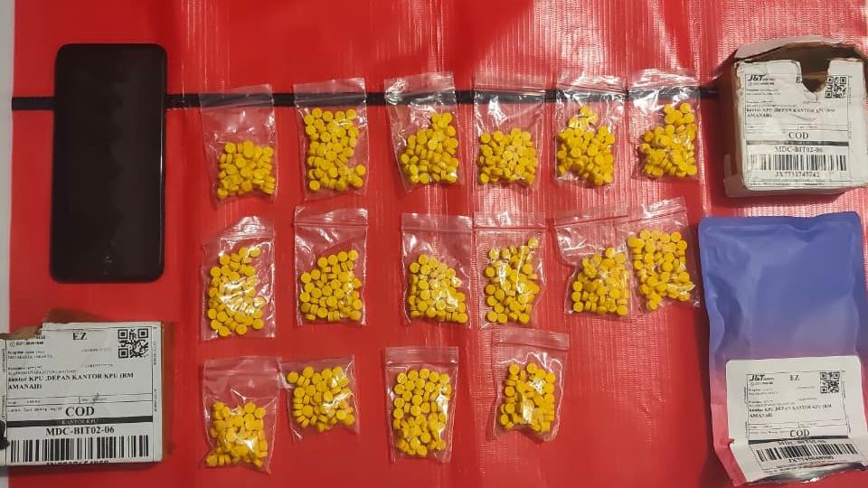 Rencana Peredaran 800 Butir Obat Keras Tri X Digagalkan Satresnarkoba Polres Bitung