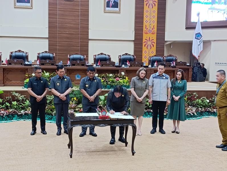 Pimpinan-DPRD-Sulawesi-Utara-dajkhjkjhkjh980khkhk90jklkl.jpg
