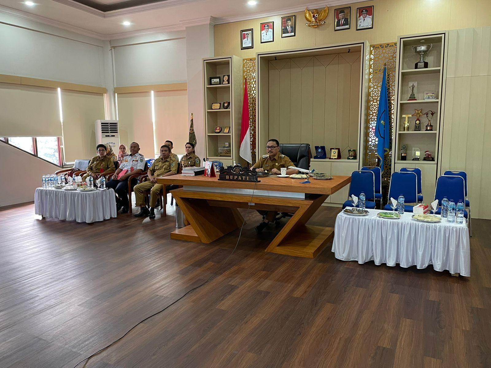 Pj Bupati Bolmong Limi Mokodompit dan Jajaran Ikuti Rakor Pengendalian Inflasi Tahun 2023