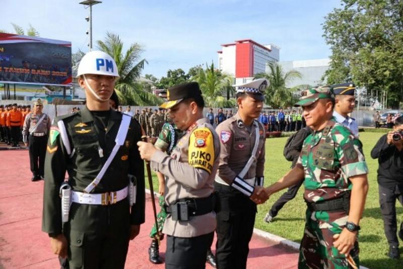 Polda-Sulawesi-Utara-melaksanakan-apel-Gelar-Pasukan.jpg