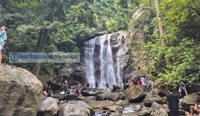 Potret-Air-Terjun-Dodandian-Surga-Tersembunyi-di-Desa-Matabulu-Boltim.jpg
