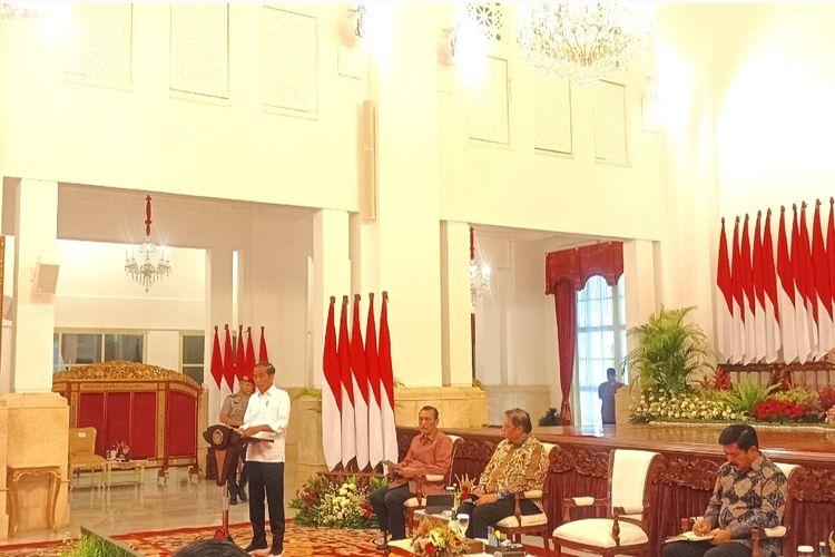Presiden-Joko-Widodo-memberikan-sambutan-pada-sidang-kabinet-paripurna.jpg