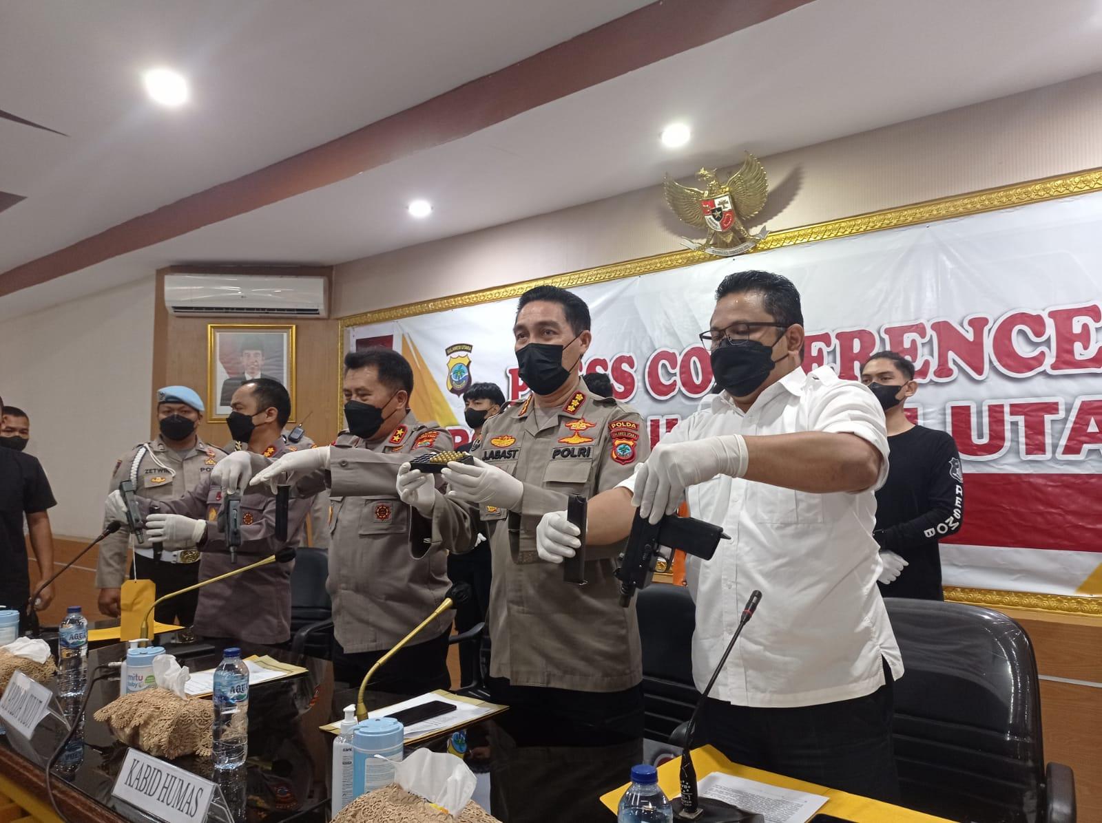 Press-Conference-Penangkapan-Senjata-Ilegal-oleh-Polda-Sulut.jpg