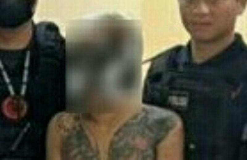 Pria-Bertato-Asal-Mapanget-Manado-Sulawesi-Utara-Ditangkap-Polisi-Kedapatan-Bawa-Pisau-Badik.jpg