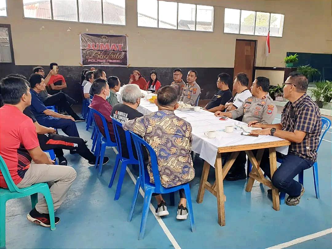 Kapolres Minsel Sulawesi Utara Tampung Aspirasi Warga Lansot Tareran Lewat Program Jumat Bacerita