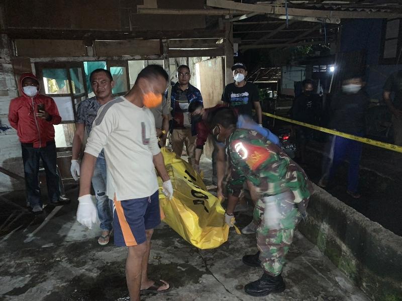 Sesosok Mayat Laki-laki Ditemukan Warga Kelurahan Tatahadeng Kabupaten Sitaro Sulawesi Utara
