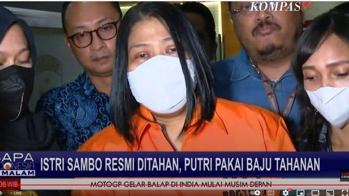 Putri-Candrawathi-saat-keluar-ruang-Bareskrim-Polri-untuk-dibawa-ke-Rutan-Bareskrim.jpg