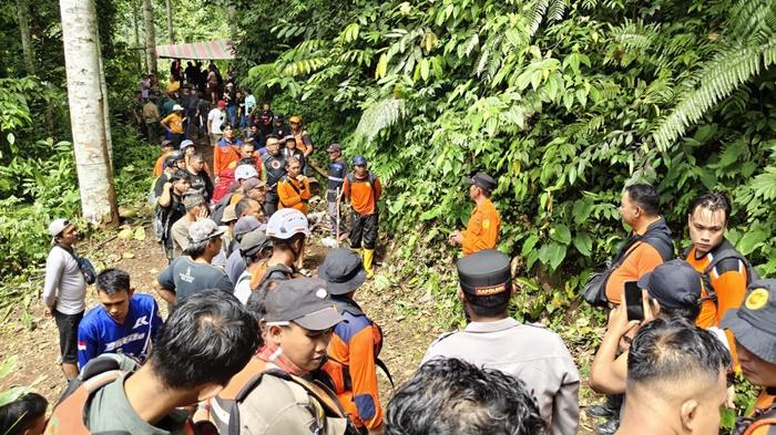 Queen-Makal-10-bocah-yang-hilang-di-kawasan-Air-Terjun-Paris-Desa-Kayuuwi-ditemukan.jpg