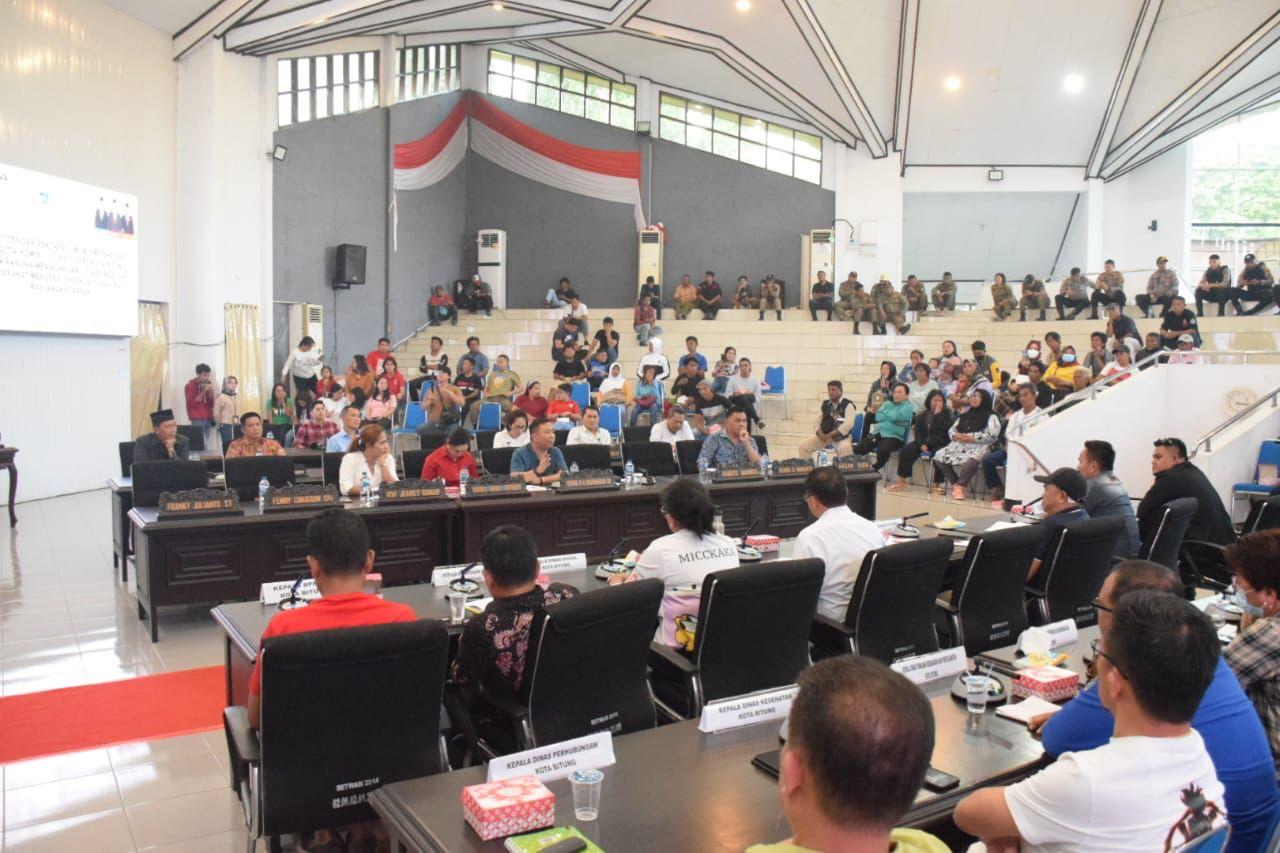 DPRD Bitung Sulawesi Utara Berjanji akan Kawal Nasib Sejumlah Warga di Girian yang Kena Gusur