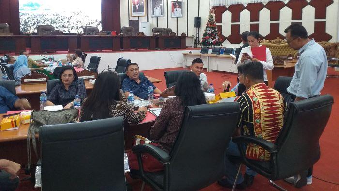 Rapat-pansus-DPRD-Manado.jpg