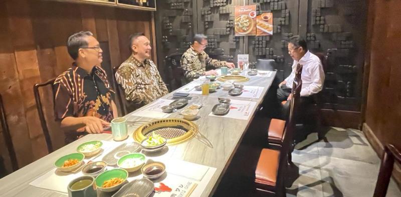 Joune Ganda Makan Malam dengan Pemred Karni Ilyas, Paparkan Potensi di Minut Sulawesi Utara