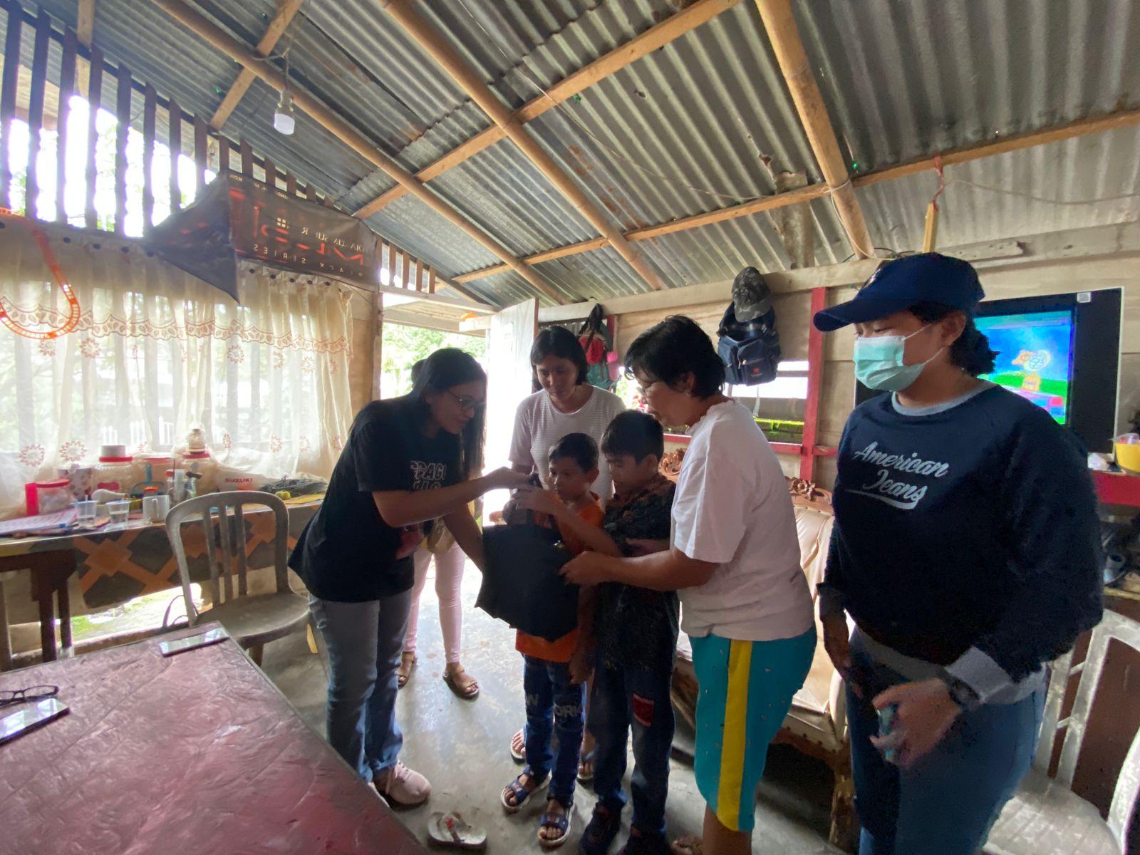 Hanny Tambani Berikan Pendampingan Psikologi pada Korban Bencana di Minut Sulawesi Utara