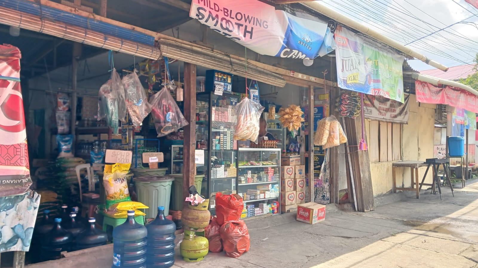 Sejumlah-warung-di-Kota-Manado-tak-menjual-MinyaKita.jpg