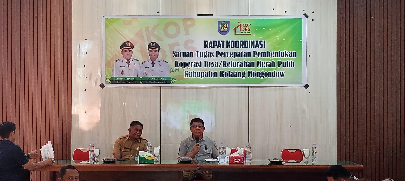 Sekda-Bolmong-Abdullah-Mokoginta-memimpin-rapat-koordinasi-percepatan-KDKMP.jpg