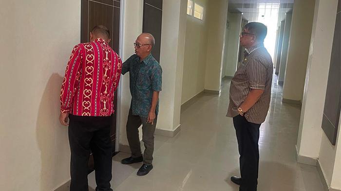 Sekda Bolmong Abdullah Mokoginta Tinjau Rusunawa ASN di Lalow : Banyak Perawat yang Tinggal